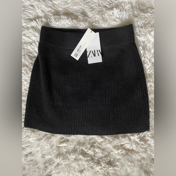 Zara Black Knitted Mini Skirt Co-ord - Picture 5 of 5